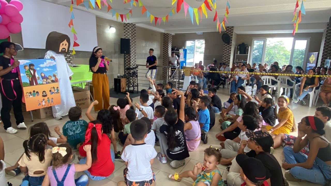 Actividades con niños de la comunidad
